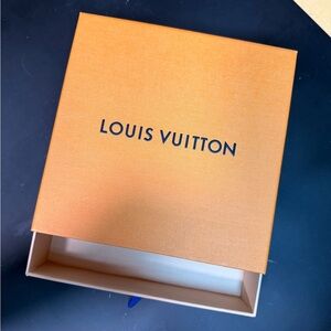 Louis Vuitton drawer type Box